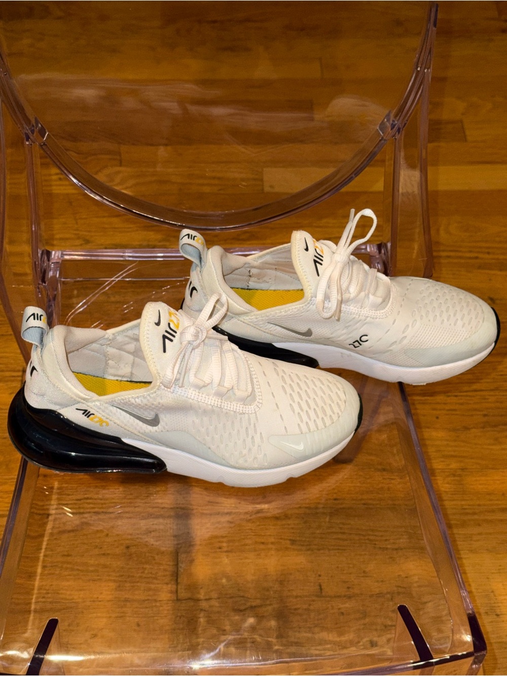 Nike Kids 5.5Y White and Black Air Max 270 Sneaker